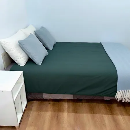 Privat bolig 1 En Ronda Sant Antoni Barcelona